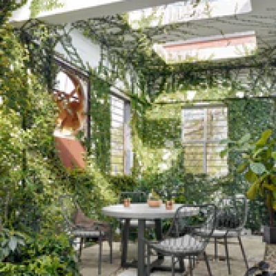 Agatha Indoor / Outdoor Round Dining Table