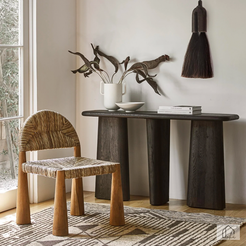 Nera Console Table